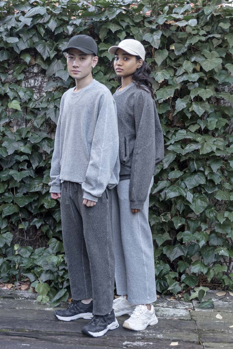 【 UNISEX 】シルク×和紙糸 クルーポケットプルオーバー / 墨黒