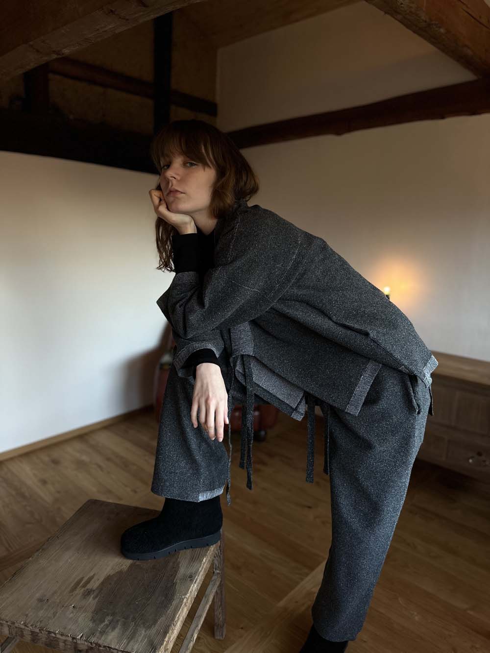 【 UNISEX 】シルク×和紙糸 作務衣上着 / 墨黒