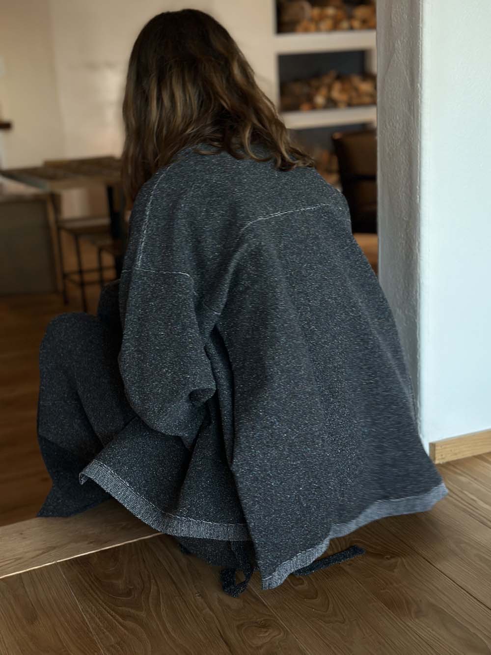 【 UNISEX 】シルク×和紙糸 作務衣上着 / 墨黒