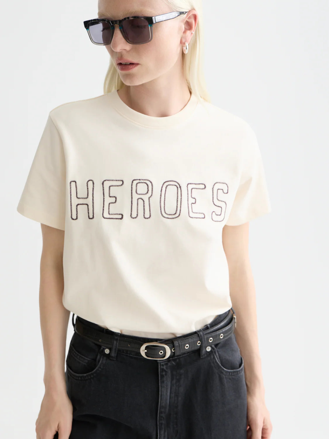 【 SCOTCH＆SODA 】40周年記念刺繍Tシャツ / オフホワイト