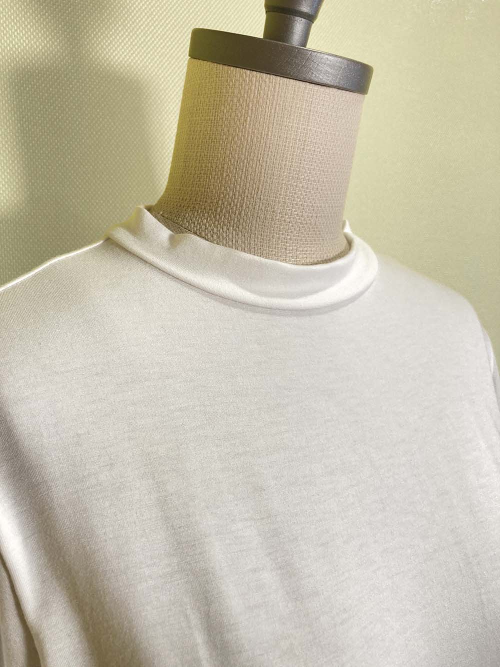 温度調節モックネックロンT / F size 【Out last】