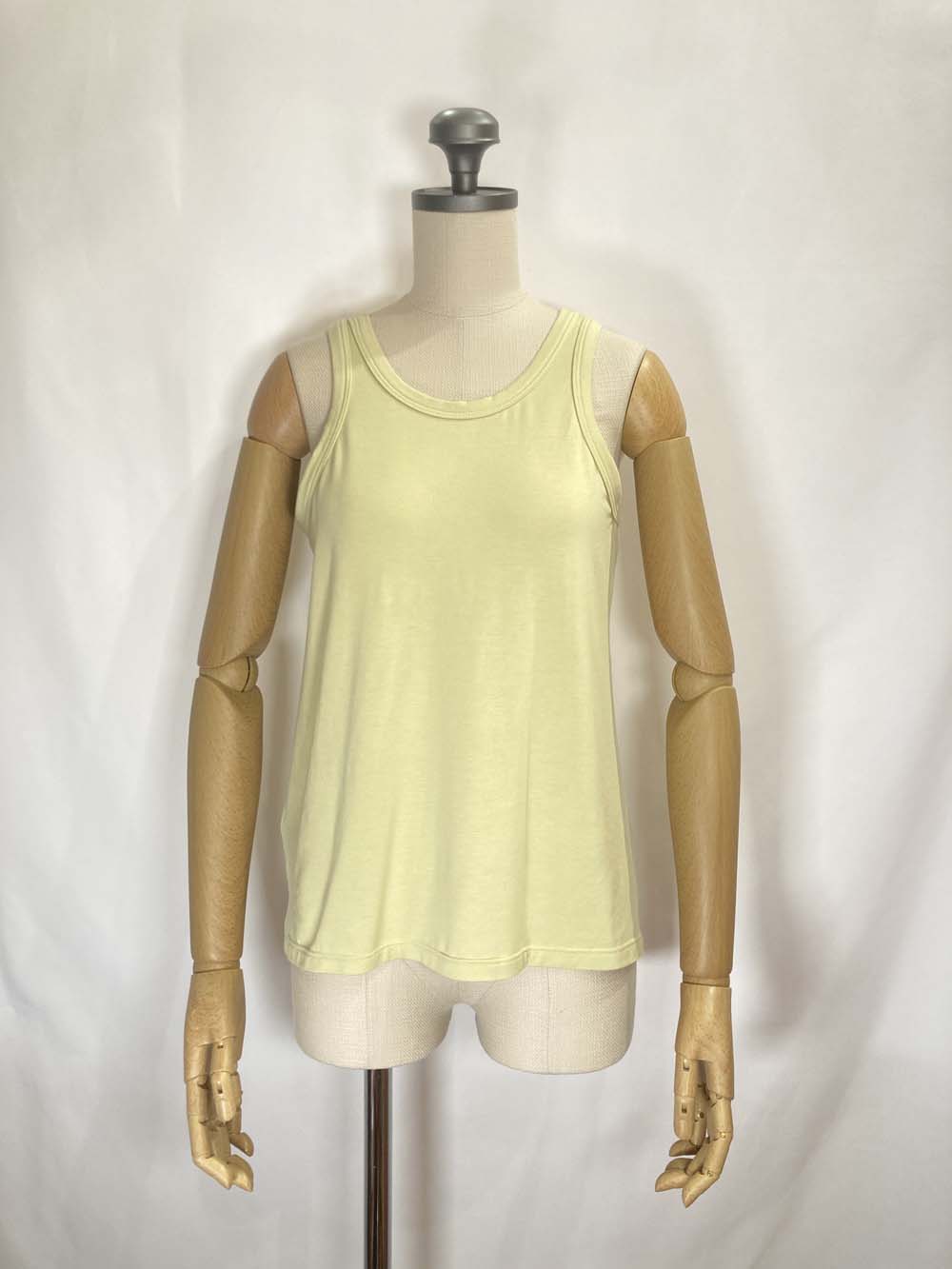 温度調節Uネックタンクトップ / F size 【Out last】