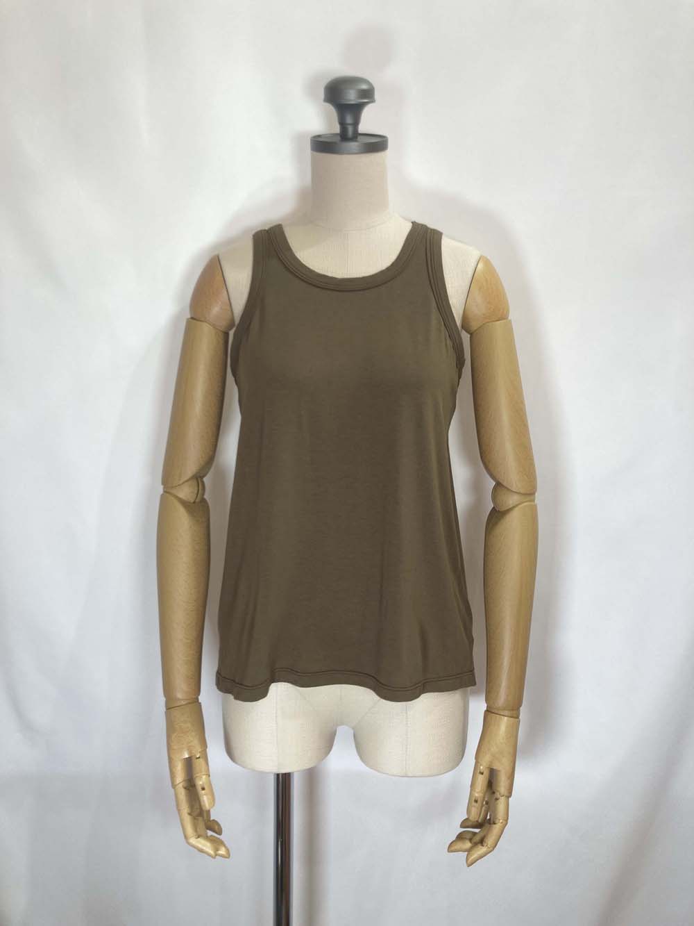 温度調節Uネックタンクトップ / F size 【Out last】